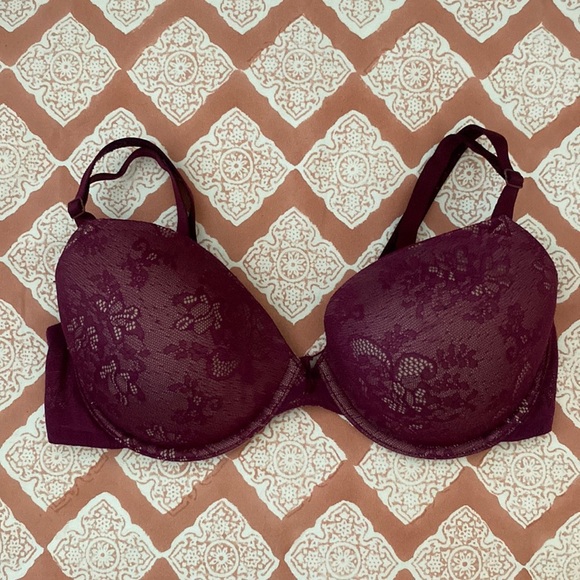 32 B maroon lace padded bra missing tag and size - Picture 1 of 4
